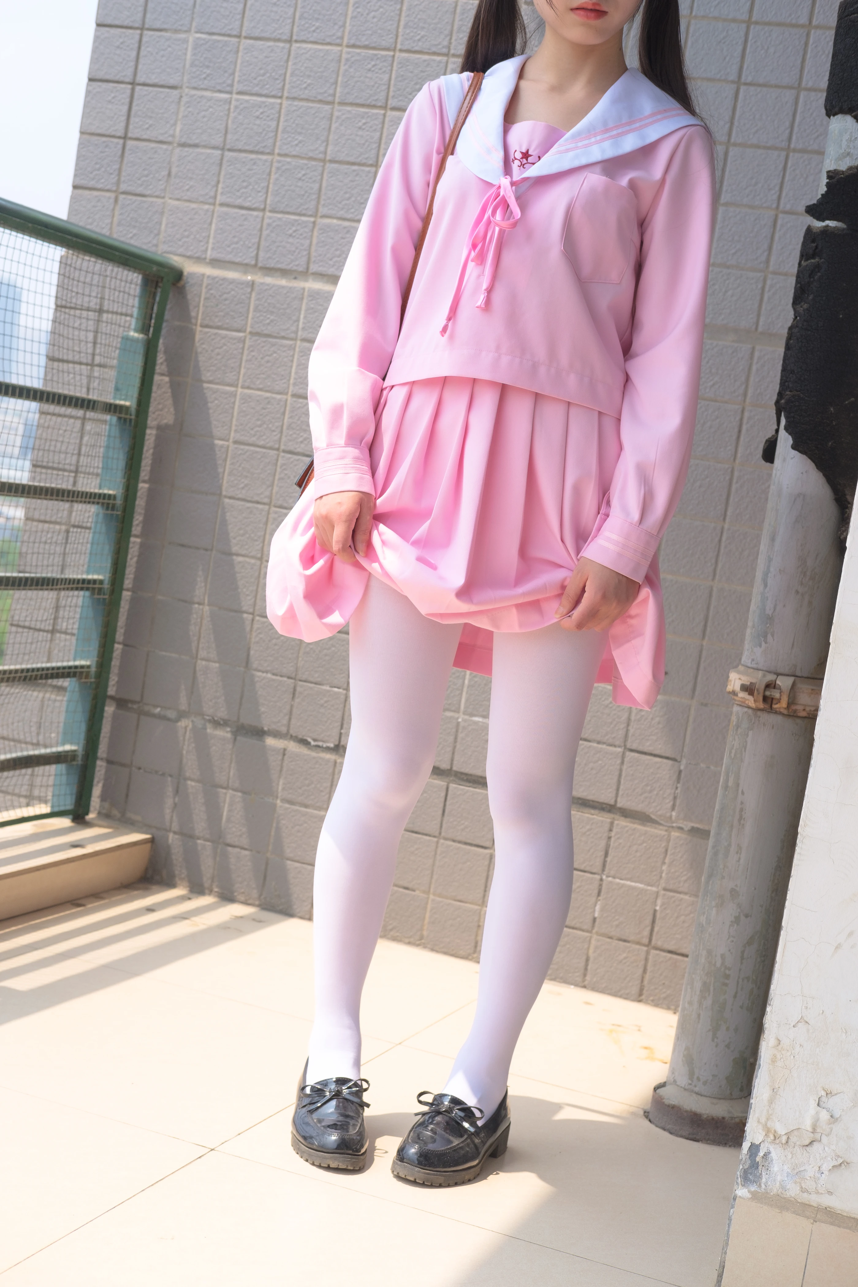 森萝财团 [X-026] JK粉色校服白丝 [113P 1V]插图1